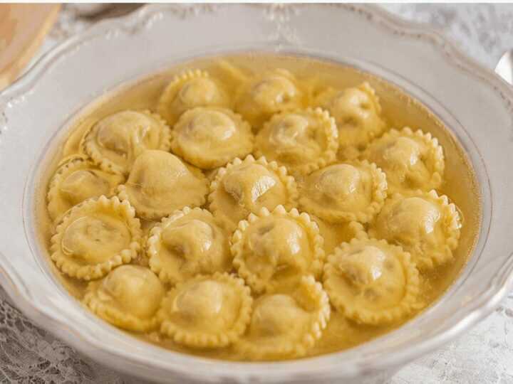 Anolini in Brodo alla Parmigiana – Emilia Romagna