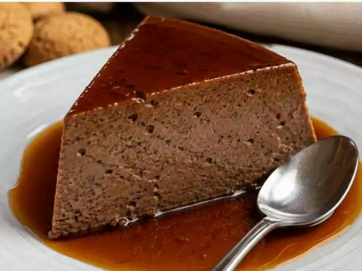 Bonèt piemontese al cacao e amaretti
