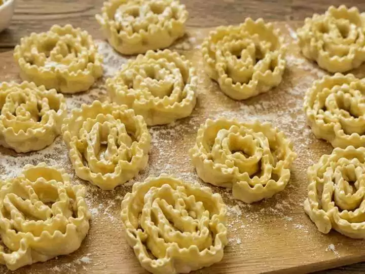 Cartellate pugliesi: la ricetta tradizionale croccante e profumata