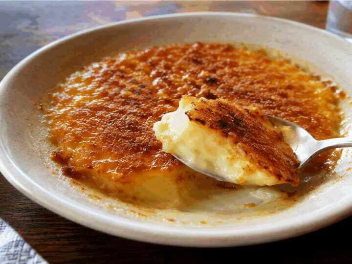 Crema fritta servita al cucchiaio del Veneto