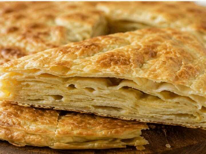 Crescia sfogliata di Urbino: la ricetta tradizionale marchigiana