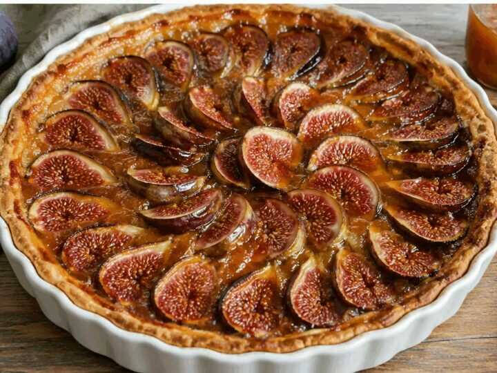 Crostata ai fichi freschi e confettura di albicocche