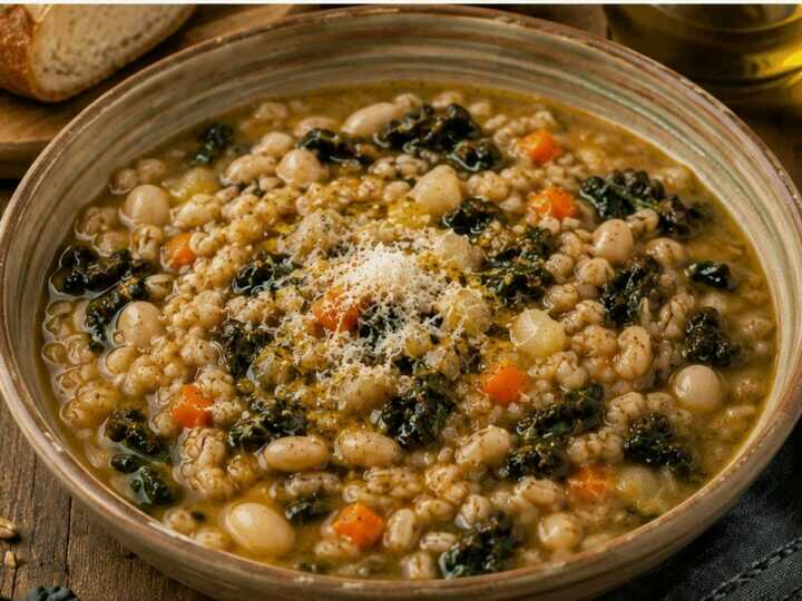 Minestra di Farro alla Lucchese