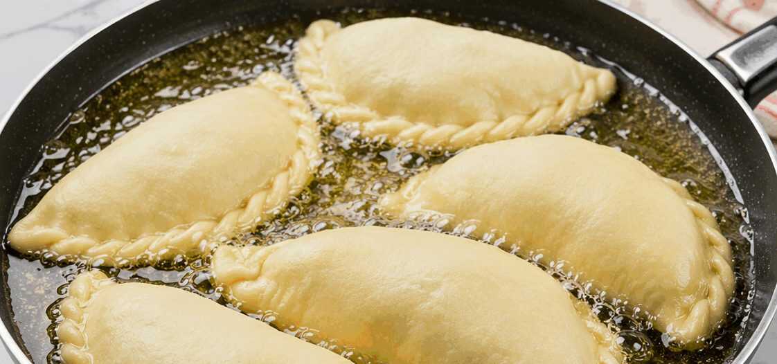 Panzerotti Fritti Pugliesi: la Ricetta Tradizionale Dorata e Filante che Conquista Tutti
