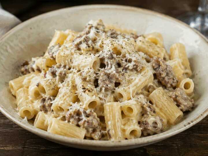 Pasta alla Norcina con Salsiccia e Pecorino – Umbria