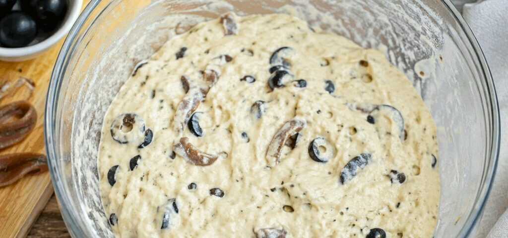 Pettole Salate con Olive e Acciughe – Puglia