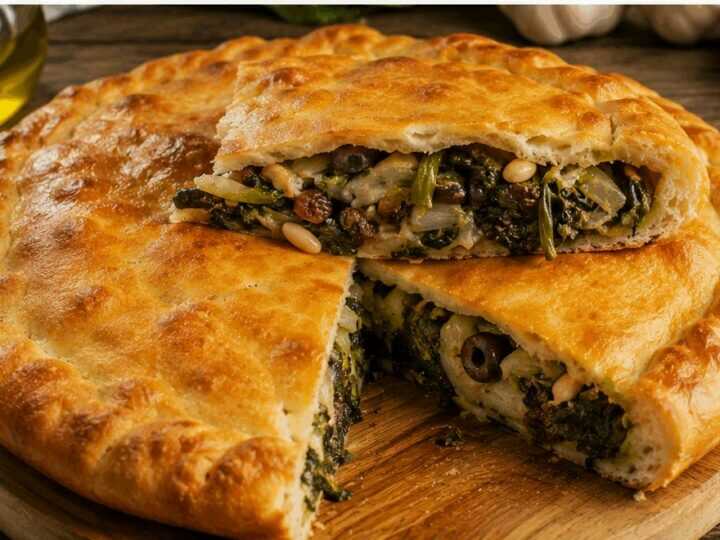 Pizza di scarola napoletana – Campania