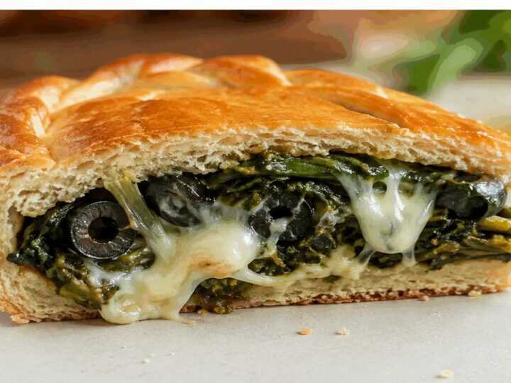 Rustico pugliese con cime di rapa, scamorza e olive nere