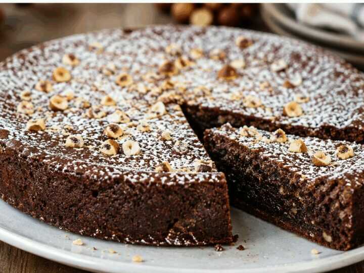 Torta alle nocciole del Piemonte e cioccolato fondente: un tesoro della pasticceria italiana