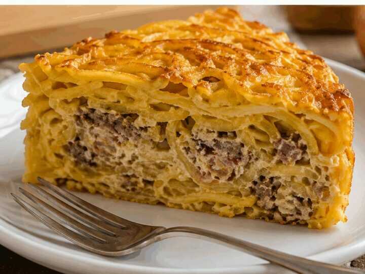 Torta di tagliatelle mantovana: il dolce tradizionale lombardo con mandorle